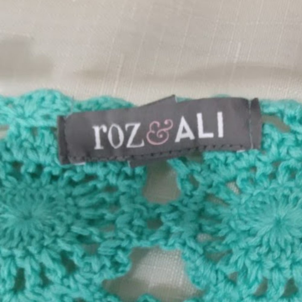 Roz & Ali: Crochet teal sweater. Size small. - Picture 3 of 6
